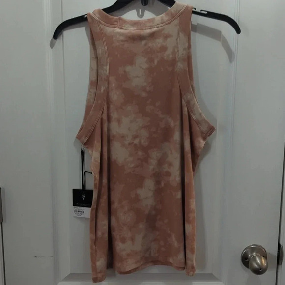 SIMPLY Vera Vera Wang essential tank - Picture 2 of 9